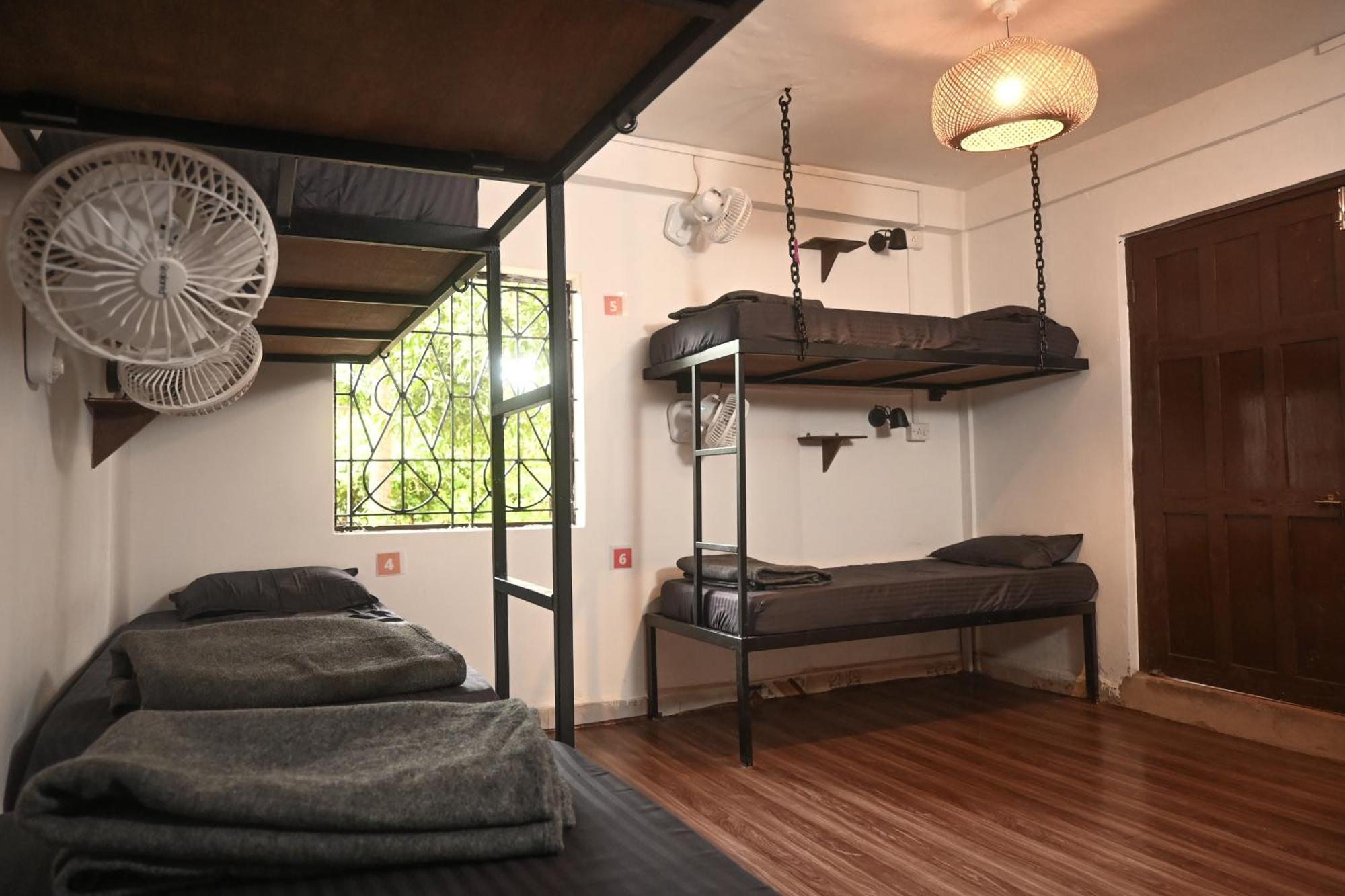 Hostel Riversong Bliss